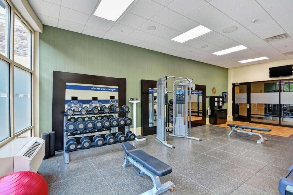 Hampton Inn By Hilton & Suites Raleigh Crabtree Valley image 16