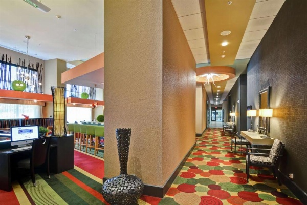 Hampton Inn By Hilton & Suites Raleigh Crabtree Valley image 9